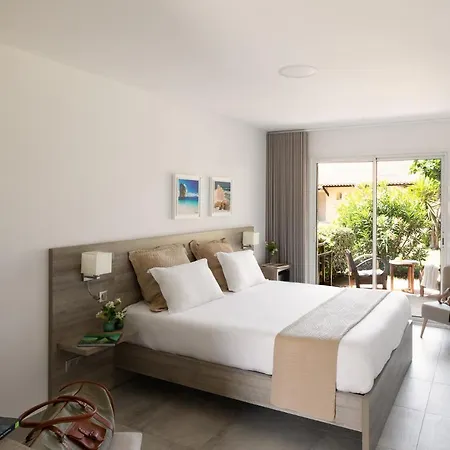 Hotel-restaurant Marina Di Lava - Grand Ajaccio 호텔 아피에토