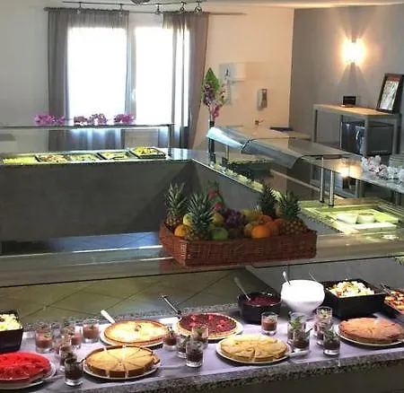 Hotel-restaurant Marina Di Lava - Grand Ajaccio فندق 3*