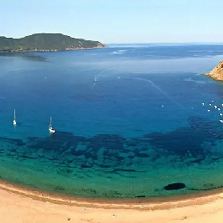 Hotel-restaurant Marina Di Lava - Grand Ajaccio فندق 3*