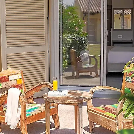 Hotel-restaurant Marina Di Lava - Grand Ajaccio Hotel Appietto