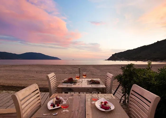 Hôtel-restaurant Marina Di Lava - Grand Ajaccio Appietto