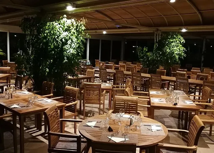 Hôtel-restaurant Marina Di Lava - Grand Ajaccio Appietto