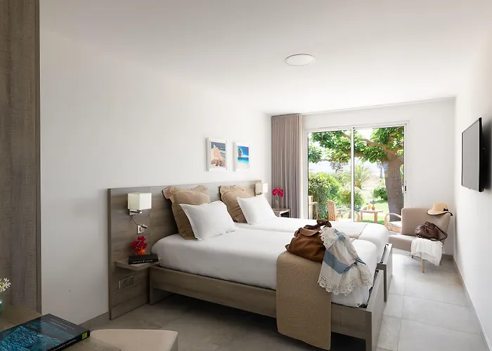 Hotel-restaurant Marina Di Lava - Grand Ajaccio 3* Appietto